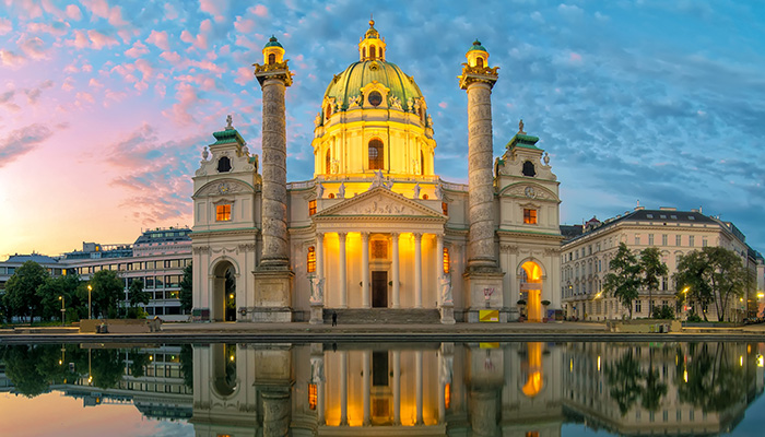 Viajes Austria 2026: Semana Santa: Viaje Esencial a Barcelona y Viena 5 días